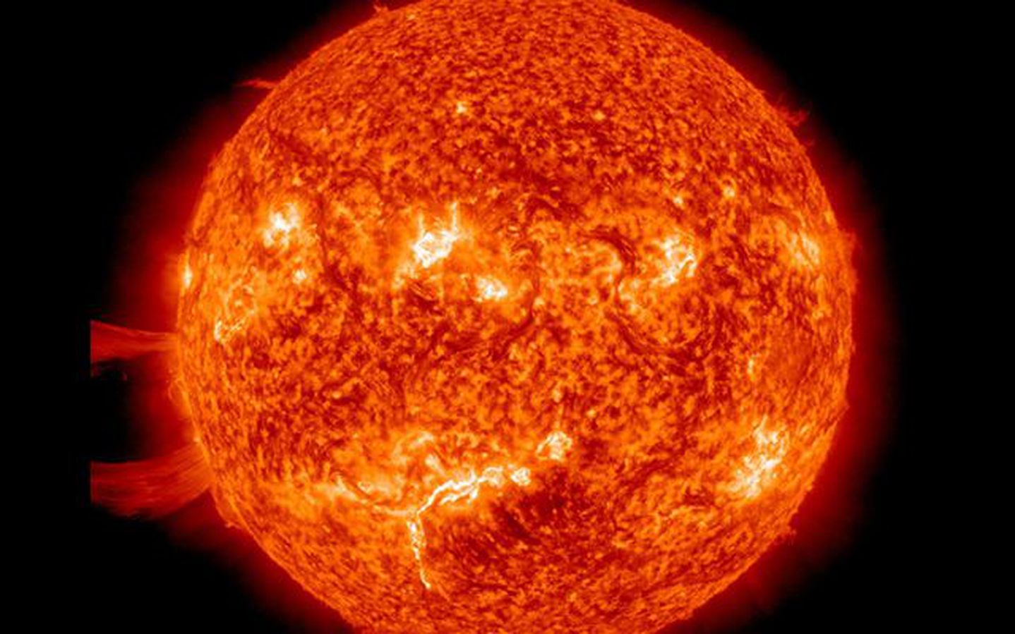 Какого солнца света. Солнце гигант. Солнце в рентгеновском диапазоне. Что случится с солнцем в будущем. Giant Sun.